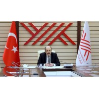 YÖK BAŞKANI SARAÇ 'ARAŞTIRMA VE ADAY ARAŞTIRMA' ÜNİVERSİTESİ REKTÖRLERİYLE GÖRÜŞTÜ !